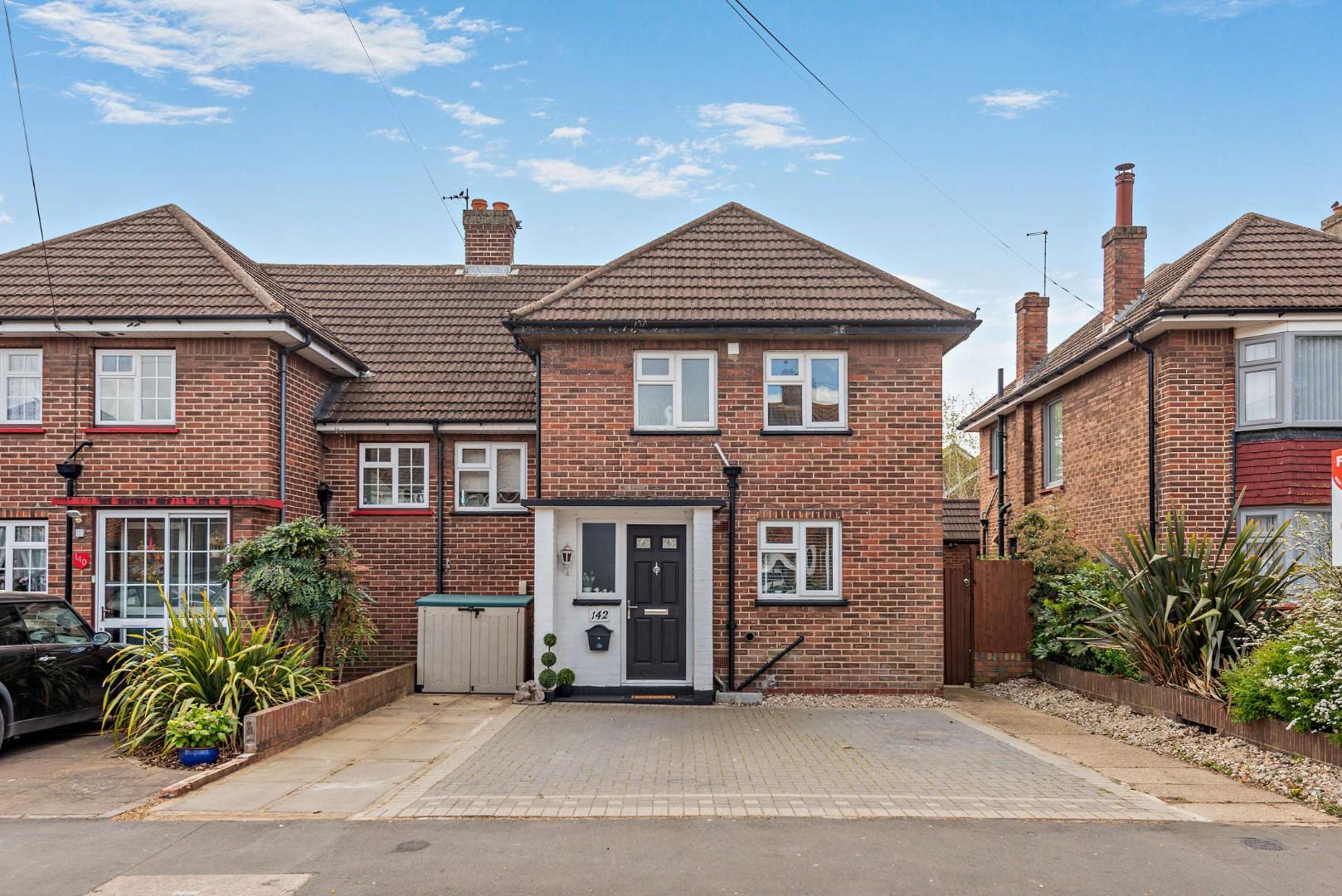 Station Crescent, Ashford